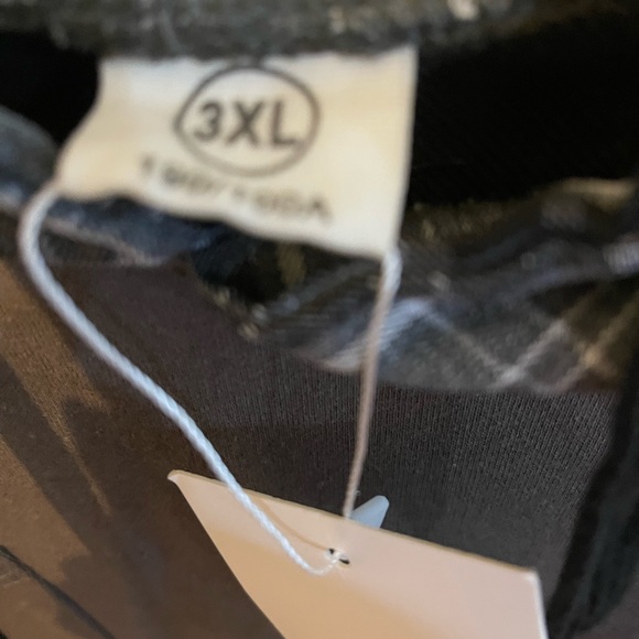 FASHION SWEATSHIRT LAYERED…STORE RETURN - Picture 2 of 4